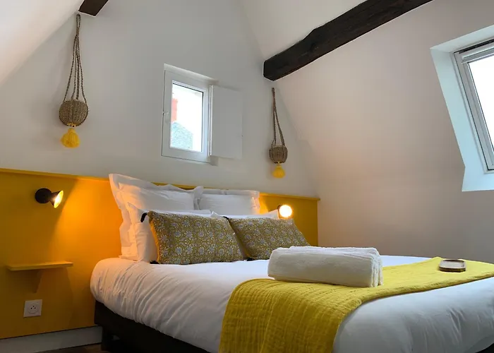 Logis St Joseph Bed & Breakfast