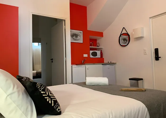 Logis St Joseph Oda ve Kahvaltı Angers